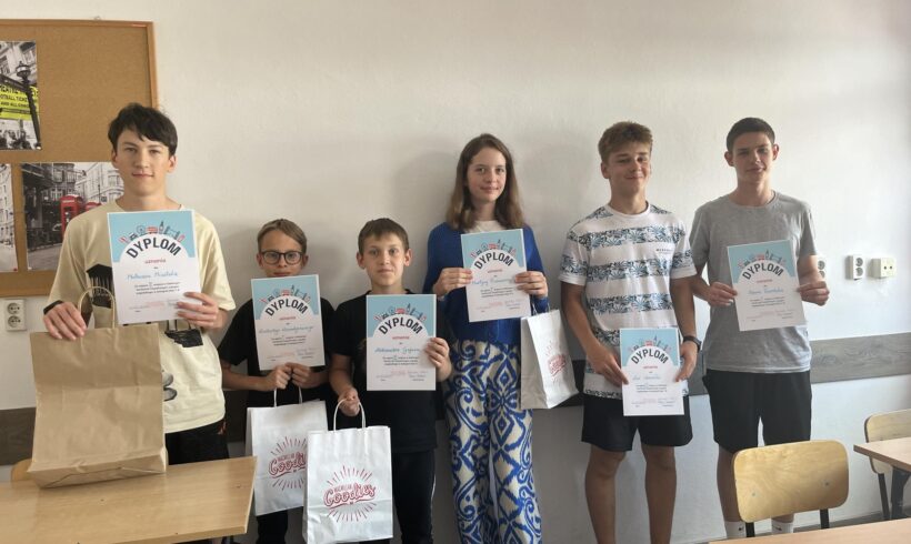 Laureaci Szkolnego Konkursu Czytelniczego z języka angielskiego