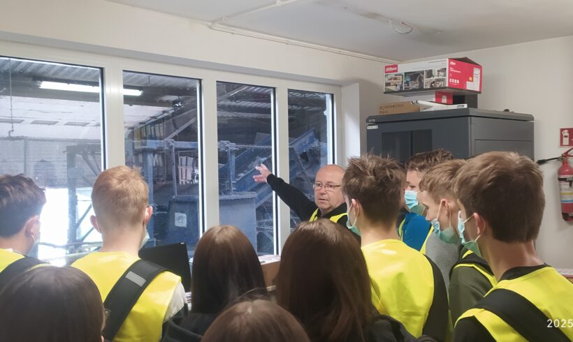 Edukacyjna wyprawa na składowisko odpadów MZC we Włodawie