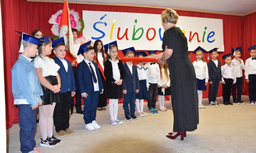 Ślubowanie klas pierwszych Ślubowanie klas pierwszych