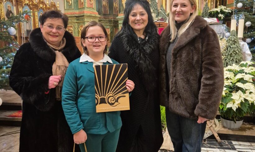 XI Międzynarodowy Festiwal Kolęd i Pastorałek w Kalwarii Pacławskiej XI Międzynarodowy Festiwal Kolęd i Pastorałek w Kalwarii Pacławskiej