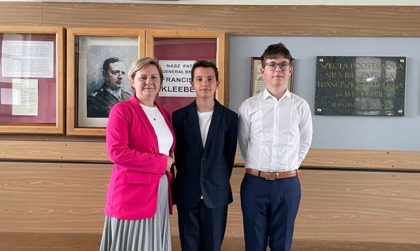 Finaliści wojewódzkich konkursów przedmiotowych organizowanych przez Lubelskiego Kuratora Oświaty Finaliści wojewódzkich konkursów przedmiotowych organizowanych przez Lubelskiego Kuratora Oświaty